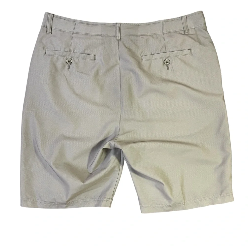 Bolle Men’s Tan Golf Shorts Flat Front Performance Casual Walking Size 36